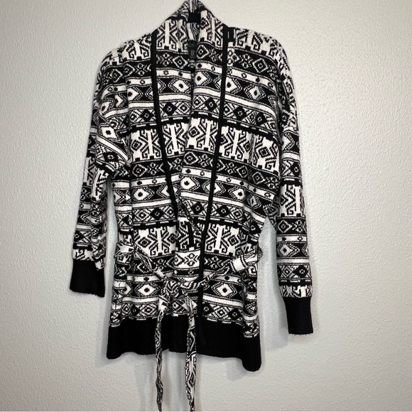 Rachel Zoe Womens Belted Tie Waist Cardigan Aztec Print Black White Size XL - Picture 6 of 12